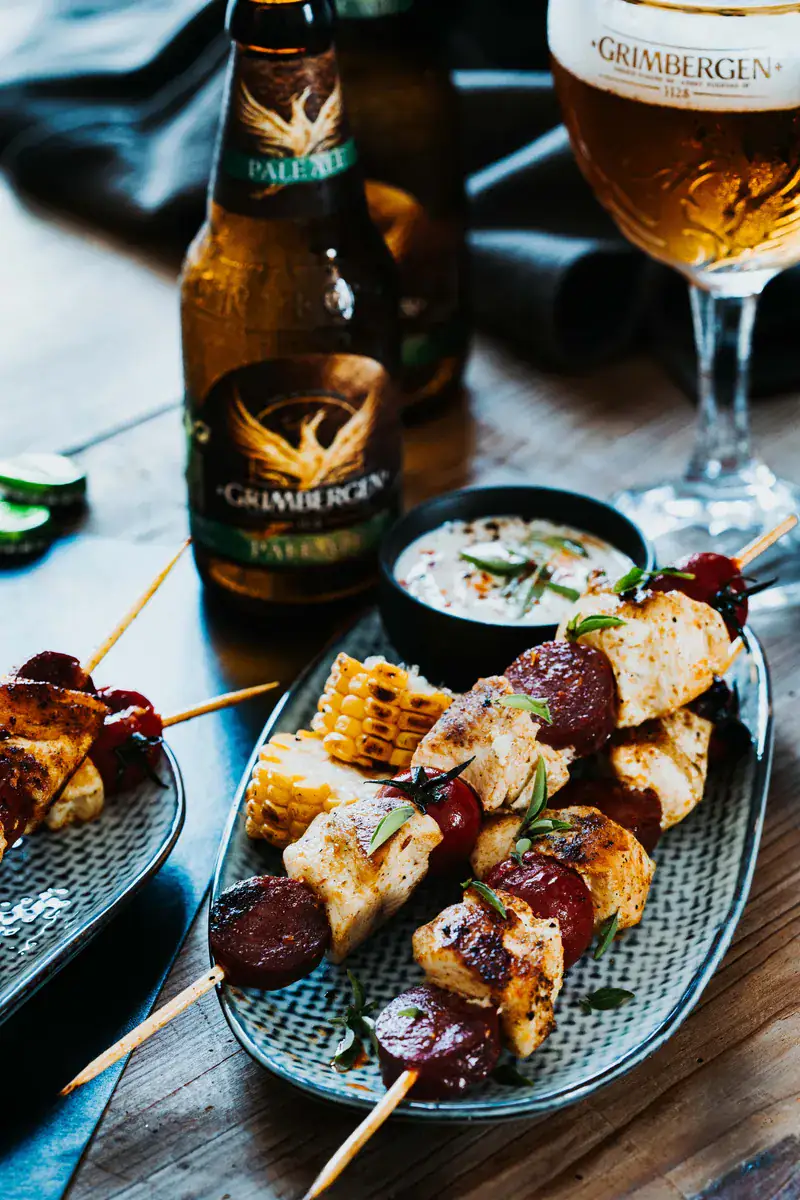 Brochettes de poulet au chorizo et tomates cerises
