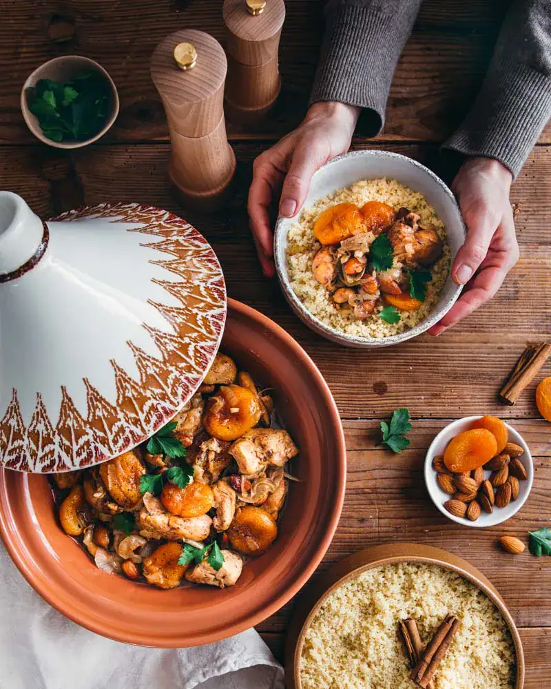 Tagine de poulet aux abricots